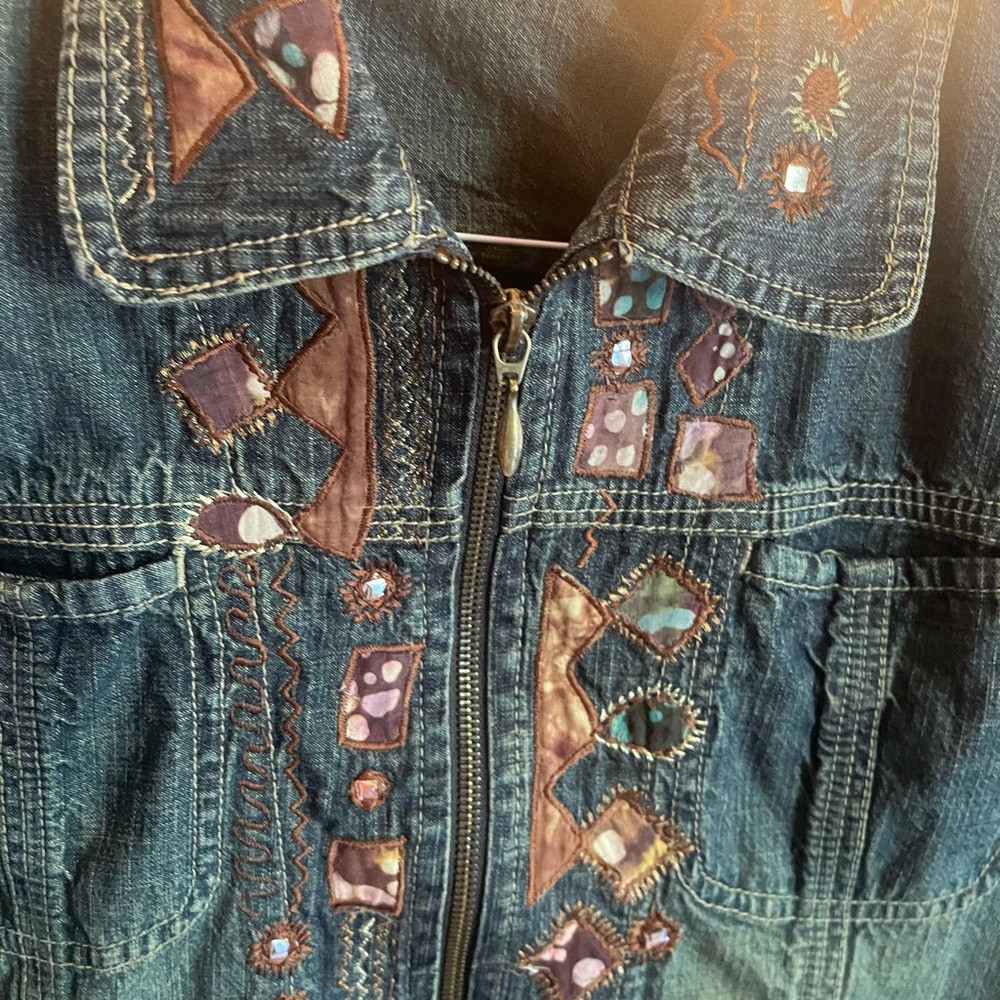 Vintage Chico's Embellished Art to Wear Denim Jacket Size 1 (medium) - Picture 3 of 8